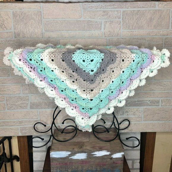 Fluffy Meringue Handmade Crochet Nursery Throw - Picture 2 of 5